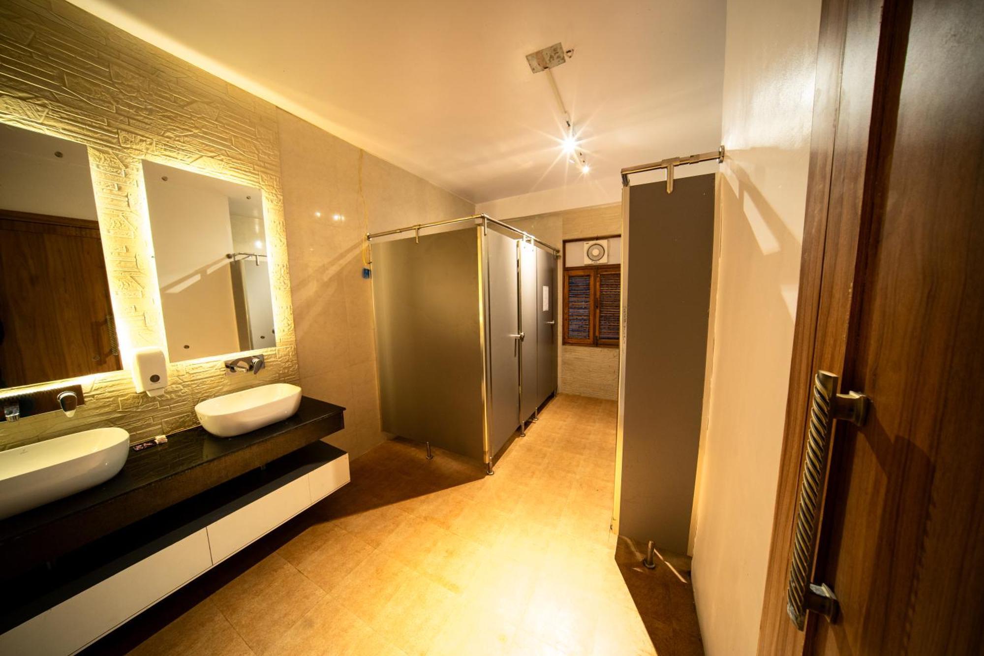 Pokhara Backpackers Hostel Kültér fotó
