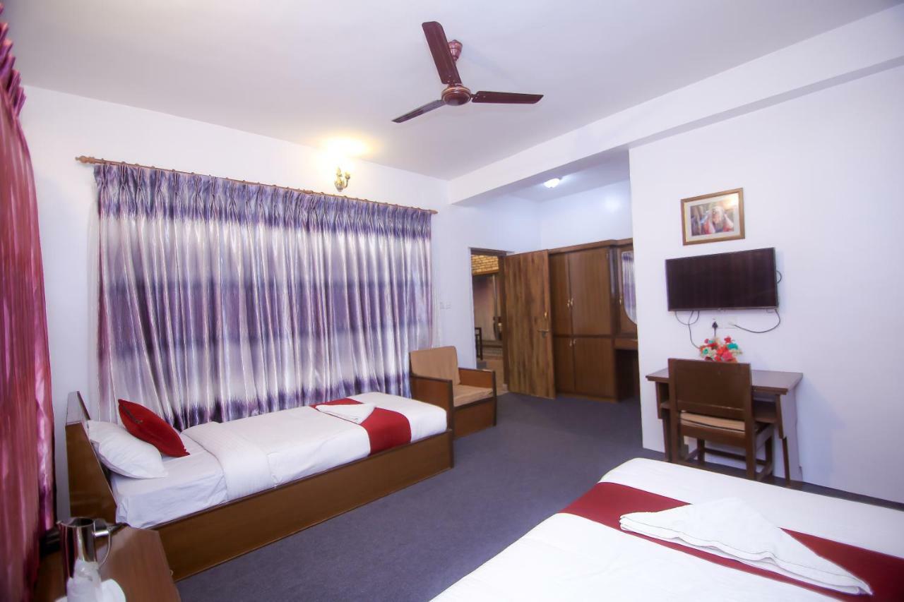 Pokhara Backpackers Hostel Kültér fotó